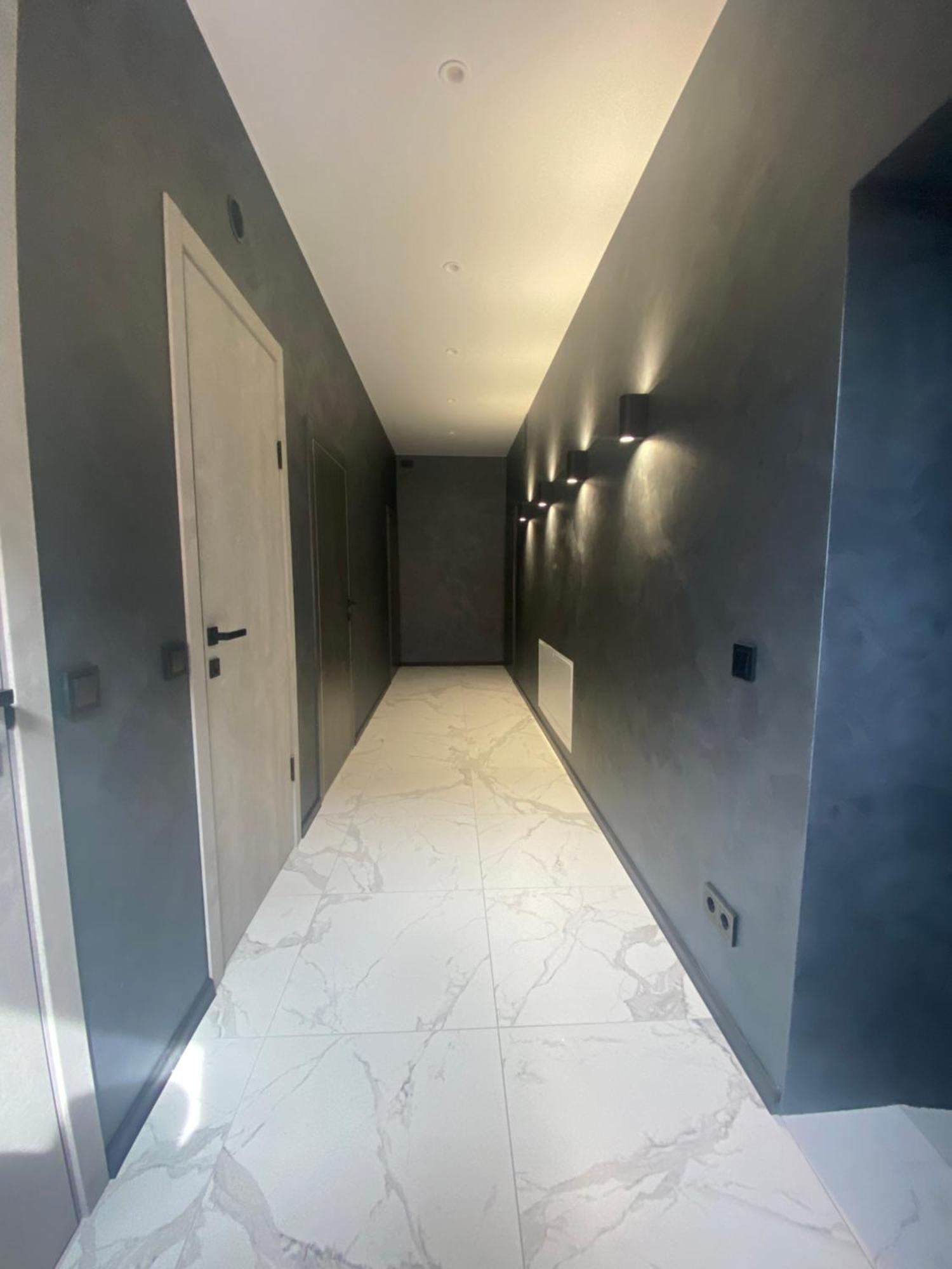 Mini-Hotel Neptun Ρίβνε Εξωτερικό φωτογραφία