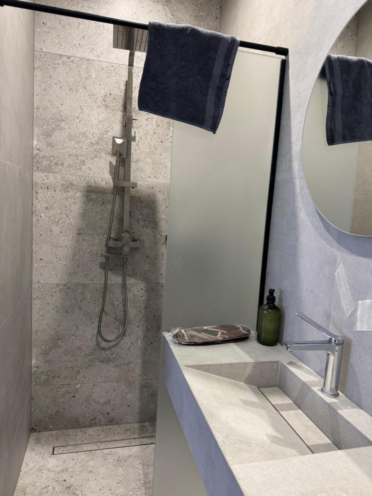 Mini-Hotel Neptun Ρίβνε Εξωτερικό φωτογραφία